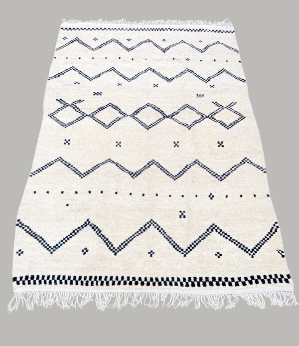 Berber Azilal handmade wool creamy with black lines rug 315cm/210cm - Image 2